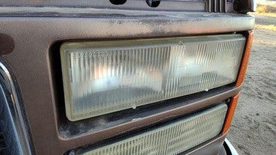 1992-1999 Chevy Suburban Driver Left Head Light Oem Front Lamp 15602613