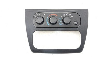 2001-2006 Dodge Stratus Temperature Control Module In Dash Heater Ac Head Unit