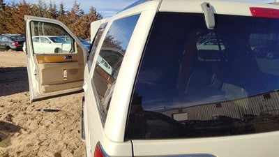 08 Navigator Driver Left Rear Corner Moulding On Quarter Panel White Chocolate