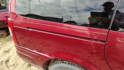 Chevy Venture Passenger Right Rear Moulding On Quarter Panel Oem Red 72U