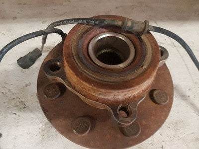 2003-2005 Dodge Ram 2500 Front Wheel Hub Hub Oem 05103507Aa
