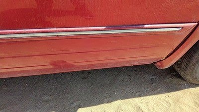 04-07 Town Country Passenger Right Front Moulding From Door Trim Strip Red Prh