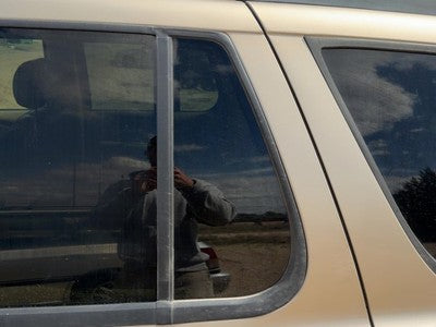04-07 Buick Rainier Driver Left Rear Vent Window Back Door Glass With Frame Oem