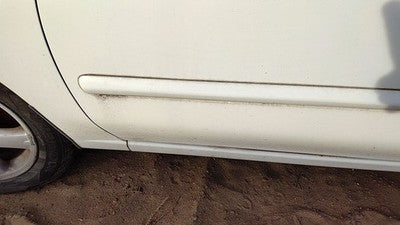 02-04 Nissan Sentra Driver Left Front Moulding From Door Trim Strip White Qm1
