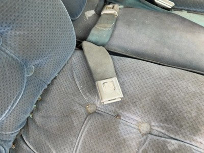 1986 Olds 88 Passenger Right Front Seat Belt Buckle Receiver Oem Blue