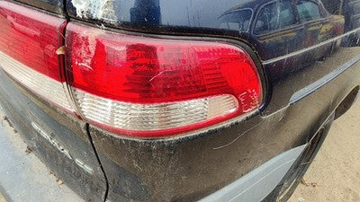 1998-2003 Toyota Sienna Passenger Right Outer Tail Light Brake Lamp Oem Rear