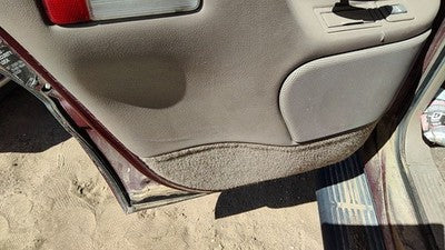 1995-99 Gmc Yukon Driver Left Rear Inside Door Trim Panel Only Oem Back Tan 522