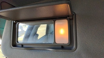 2001-2005 Hyundai Xg350 Driver Left Sun Visor Oem 8520139810Zq