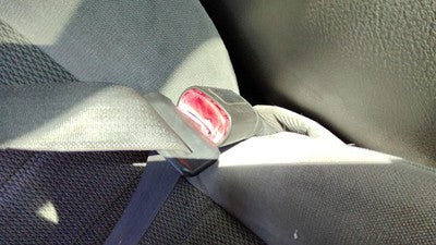 2002-2005 Ford Explorer Passenger Right Front Seat Belt Buckle Receiver Gray Tt