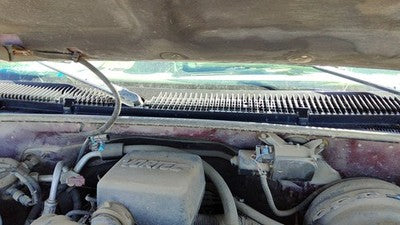 1999 Gmc Yukon Windshield Wiper Cowl Vent Trim Panel Oem Cover