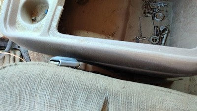 1988 Ford F150 Driver Left Front Seat Belt Buckle Receiver Oem Tan