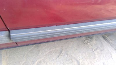 1990 Olds Eighty Eight Passenger Right Front Moulding From Door Oem Trim Strip