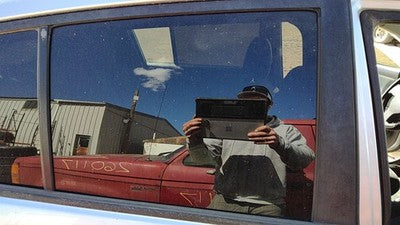 2007-2011 Nissan Versa Passenger Right Rear Side Window Door Glass Oem Back
