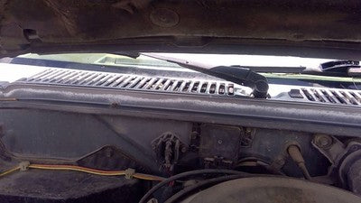 1988 S10 Blazer Passenger Right Windshield Wiper Arm OEM Blade Lever R