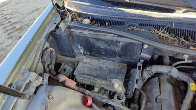 2005-2007 Cadillac Sts Complete Battery Box Mount Tray With Hold Down Oem 4.6L