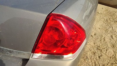 2006-2016 Chevy Impala Passenger Right Tail Light Brake Lamp Oem Rear 25971598