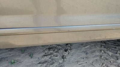 02-10 Ford Explorer Passenger Right Front Moulding From Door Trim Strip Gold Tk