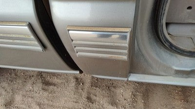 Chevy Silverado 2500 Passenger Right Rear Moulding Cab Oem Pewter 11U