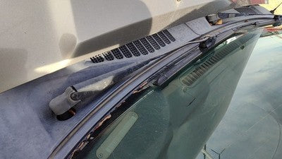 2000-2004 Nissan Xterra Driver Left Windshield Wiper Arm Oem Blade Lever Xe