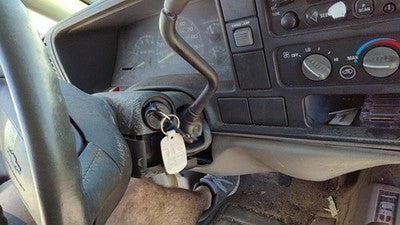 1995-1996 Chevy Silverado 1500 Steering Column Assembly Oem 26055129