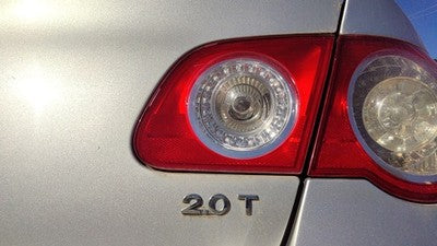 2006-2010 Vw Passat Passenger Right Inner Tail Light Brake Lamp Oem Rear