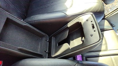 2003-2005 Hyundai Xg350 Center Console Lid Only Oem Arm Rest Fold Down Black