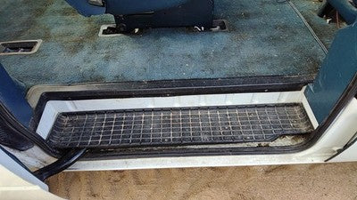 1993 Gmc Safari Passenger Right Rear Lower Sill Step Moulding Trim Panel Oem