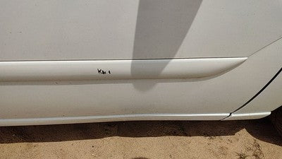 00-07 Station Wagon Passenger Right Front Moulding From Door Trim Strip White Yz