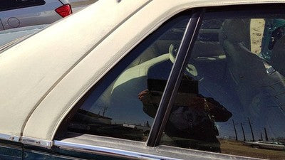 98-04 Seville Passenger Right Rear Vent Window Back Door Glass With Frame