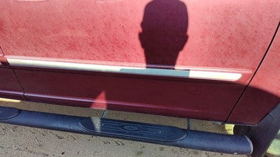 97-02 Expedition Passenger Right Front Moulding From Door Trim Strip Maroon Jl