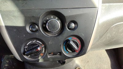 2015-2019 Nissan Versa Temperature Control Module In Dash Heater Ac Head Unit