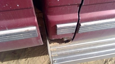 1988 Gmc Sierra 2500 Passenger Right Rear Moulding On Quarter Panel Oem Cab