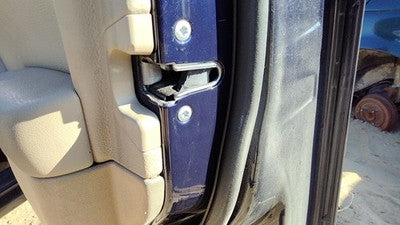2012-2015 Mercedes C300 Passenger Right Front Door Latch With Rods/Cables Oem