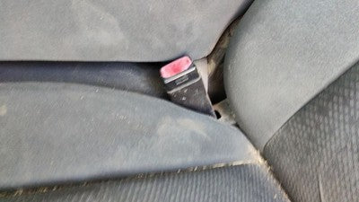 07-14 Chevy Silverado 2500 Driver Left Front Seat Belt Buckle Receiver Ebony 19D