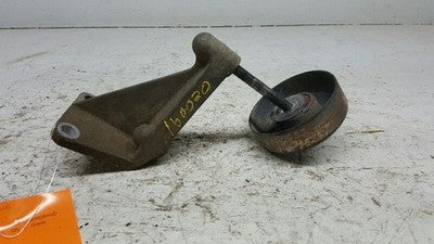 1995 Jeep Grand Cherokee 4.0L Idler Pulley Mount Bracket Brace Oem