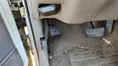 95 Chevy Silverado 1500 Parking Brake Pedal Assembly Oem Complete Emergency Unit