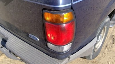 1995-1997 Ford Explorer Passenger Right Tail Light Oem Brake Lamp Rear