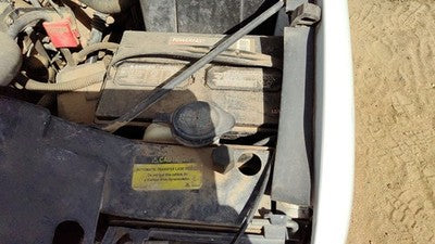 99-07 Silverado 1500 Windshield Washer Fluid Reservoir With Pump Oem Wiper Tank