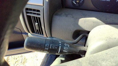 1999-2004 Jeep Grand Cherokee Turn Signal Switch Column Control Lever Headlight