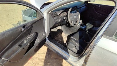 2006-2010 Vw Passat Driver Left Front Spindle Steering Knuckle With Wheel Hub