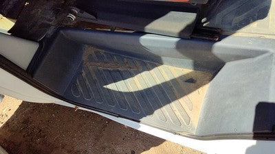 06 Dodge Sprinter Van 3500 Passenger Right Front Lower Sill Step Kick Trim Panel