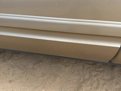 04-07 Rainier Driver Left Front Moulding From Door Oem Trim Strip Cashmere 15U