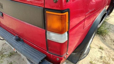 1987-1995 Nissan Pathfinder Passenger Right Tail Light Brake Lamp Oem Rear