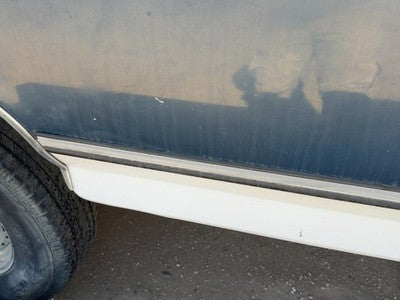 1992 Ford F250 Passenger Right Rear Moulding On Front Of Box Oem