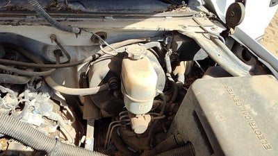 99-02 Chevy Silverado 1500 Power Brake Booster With Master Cylinder Pair Set Oem
