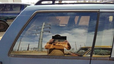 91-94 Chevy S10 Blazer Passenger Right Rear Quarter Glass Back Side Window Oem