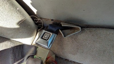 1993 S10 Blazer Passenger Right Front Seat Belt Buckle Receiver Oem Gray