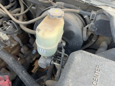 00-02 Chevy Suburban Power Brake Booster With Master Cylinder Pair Set Oem 5.3L