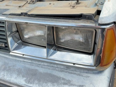 1986 Olds 88 Driver Left Head Light Oem Front Lamp 22524010