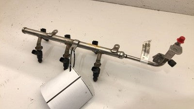 05-08 Buick Lacrosse Complete Fuel Rail With Injectors Set Loaded Oem 3.6L